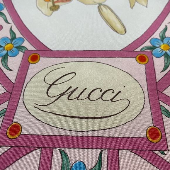 Scarf - Picture 11 of 15